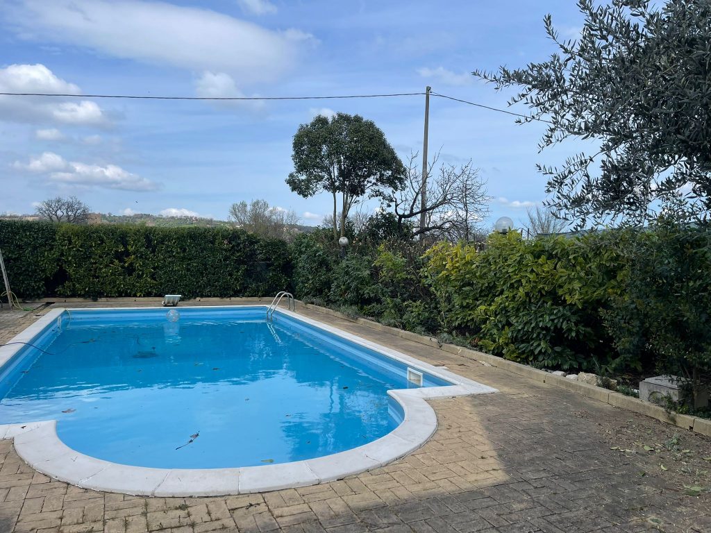 whatsapp image 2026 04 01 at 08.58.00